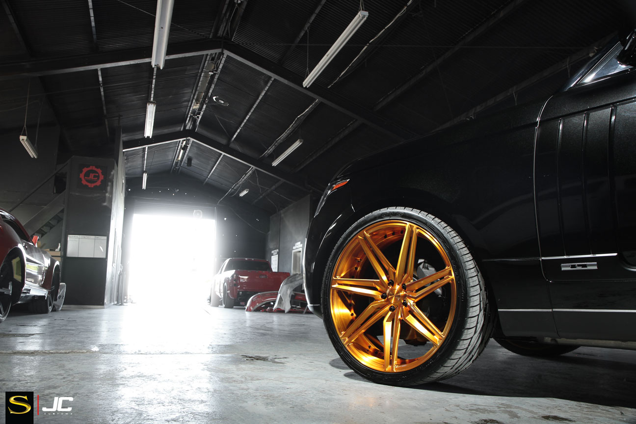 JC-Customs-Range-Rover-SV58D-Brushed-Gold-3