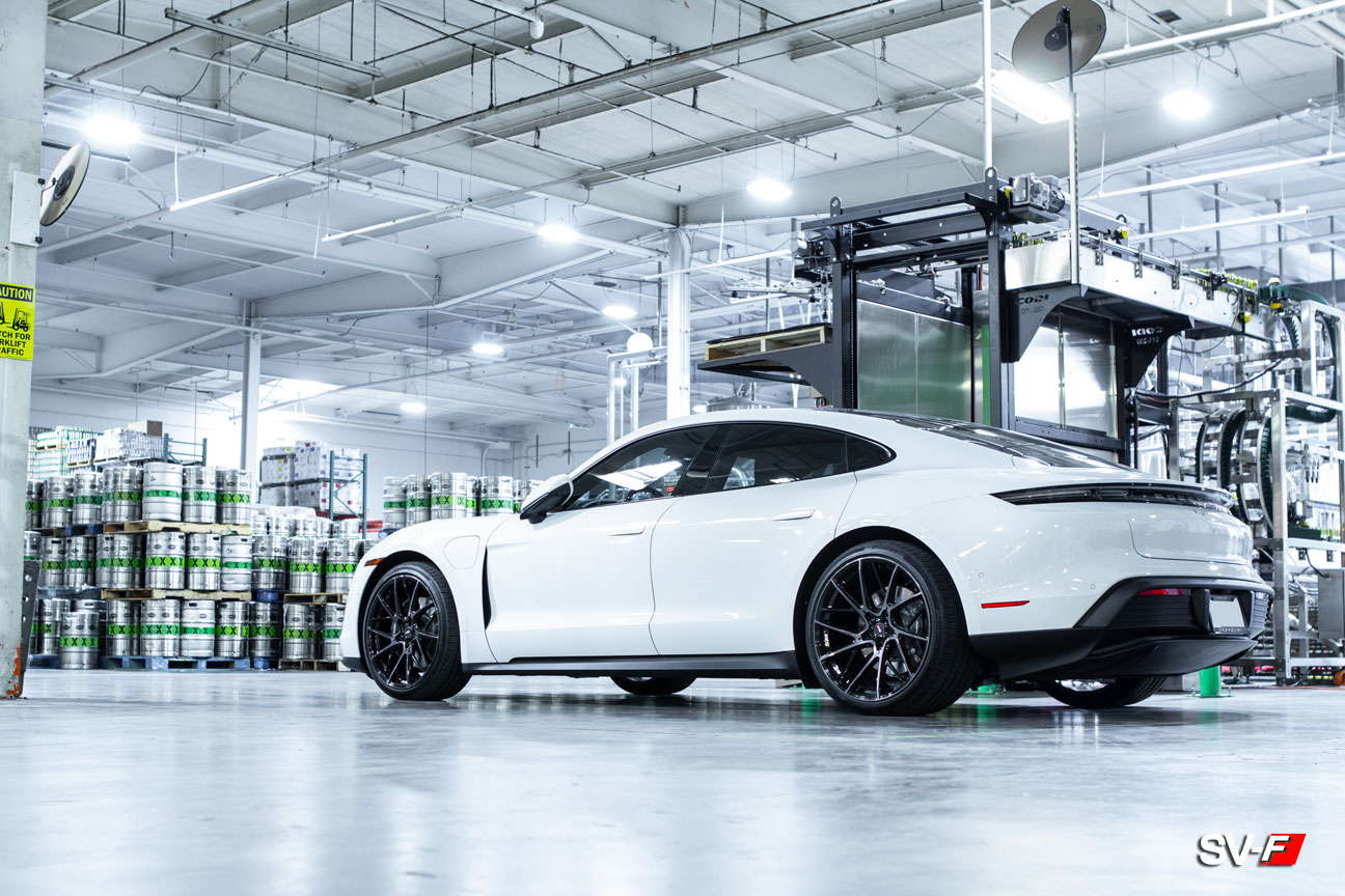 Porsche Tayan | SV-F6 | Savini Wheels